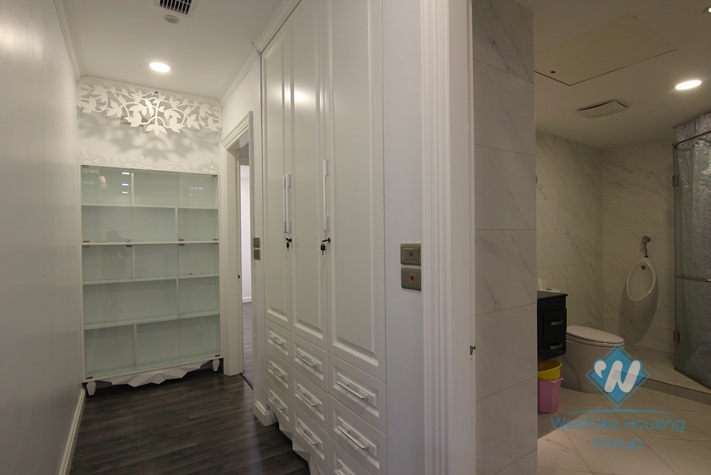 Big two bedrooms apartment for rent in Thuy Khue street, Tay Ho district, Ha Noi